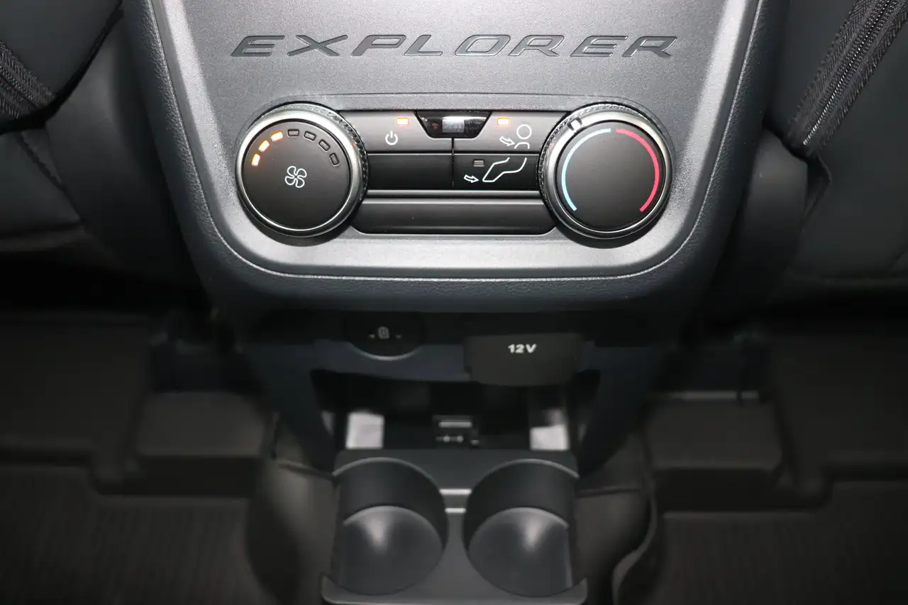 Ford Explorer fotografie Ford Explorer