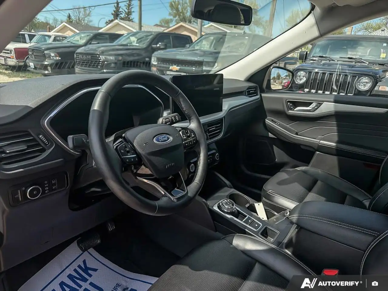 Ford Escape снимка Ford Escape