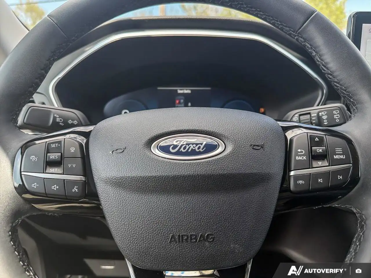 Ford Escape снимка Ford Escape