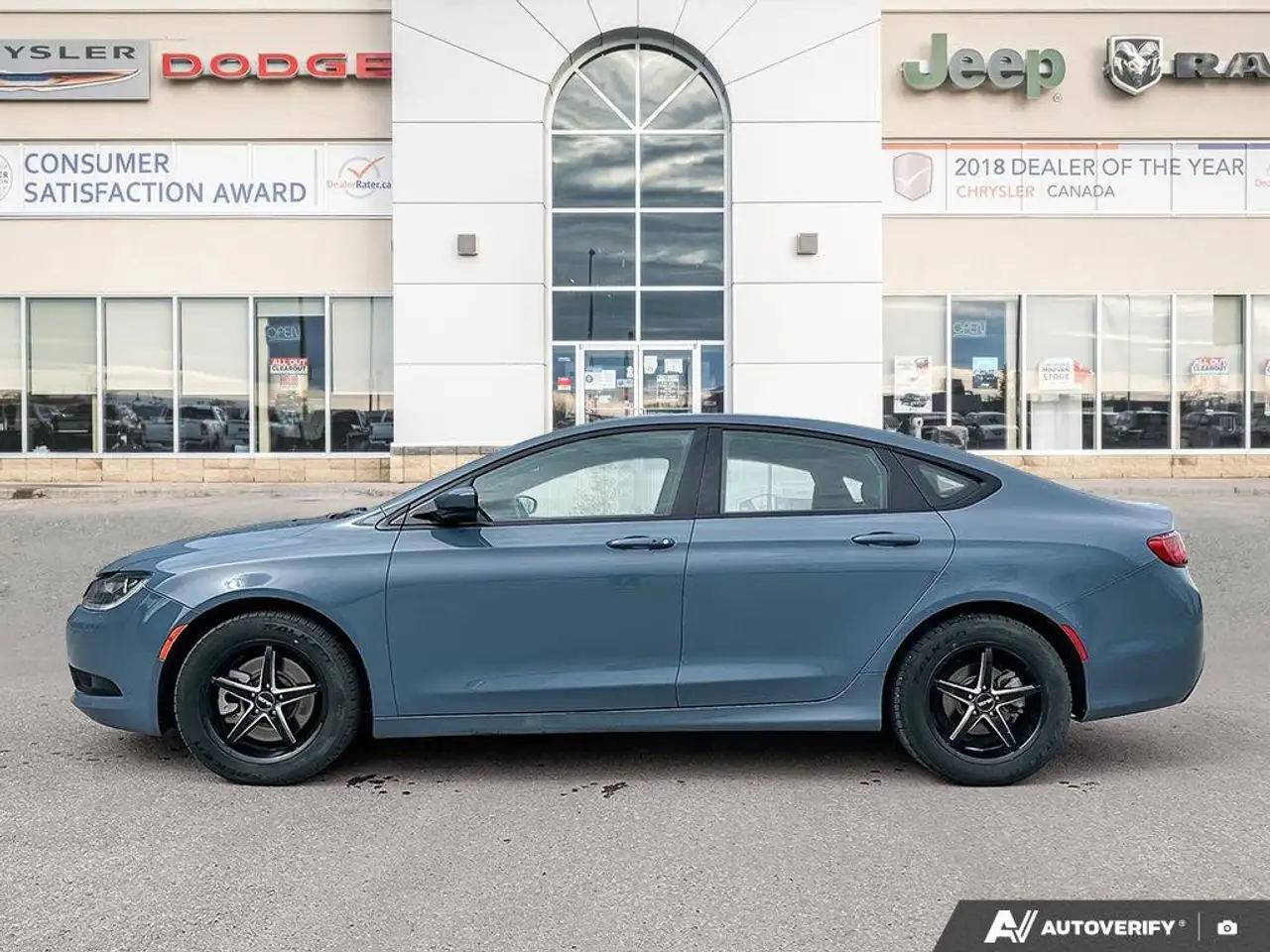 Chrysler 200 photo Chrysler 200
