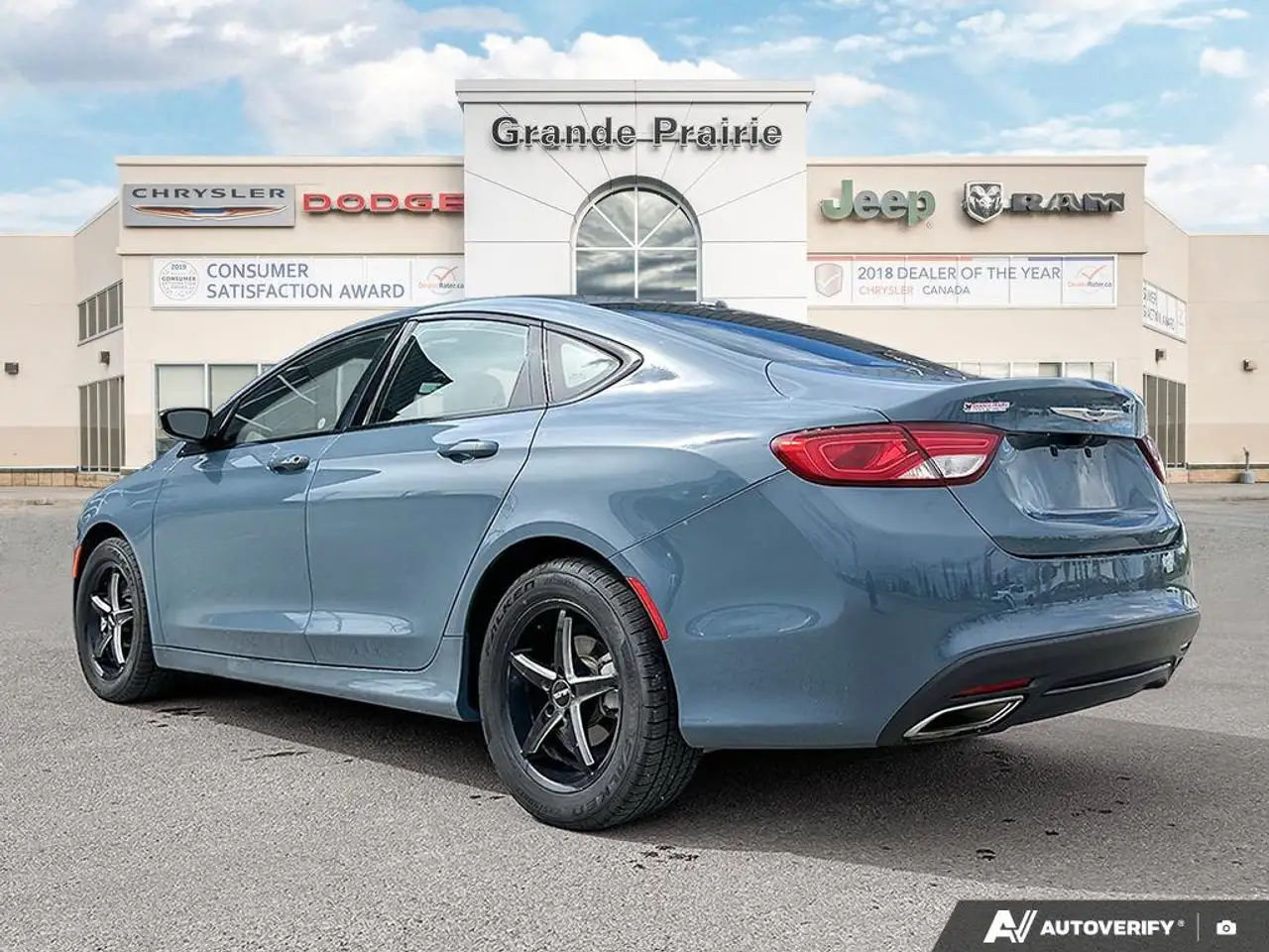 Chrysler 200 photo Chrysler 200