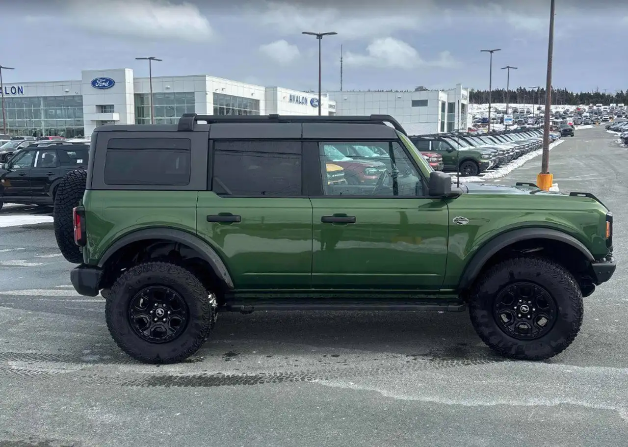 Ford Bronco снимка Ford Bronco