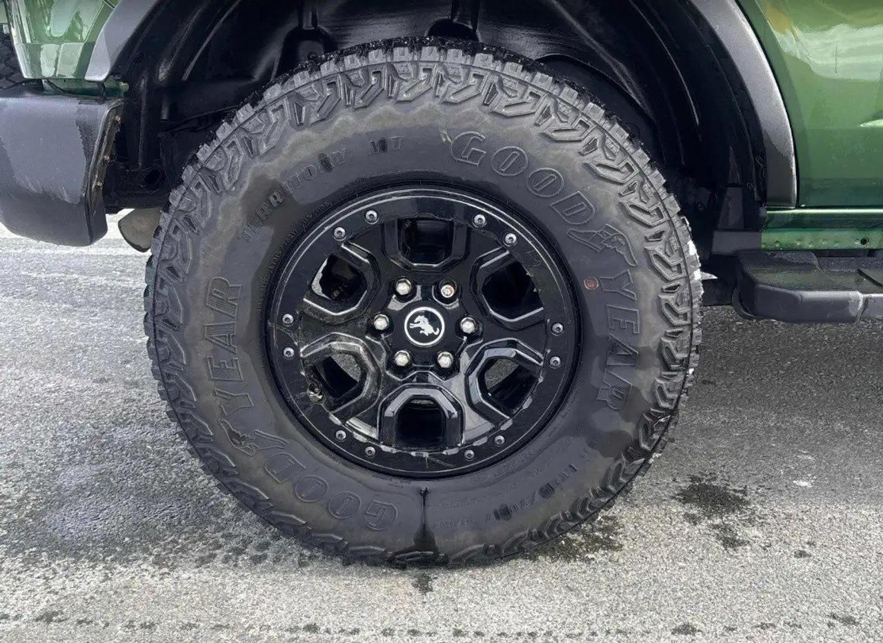 Ford Bronco снимка Ford Bronco