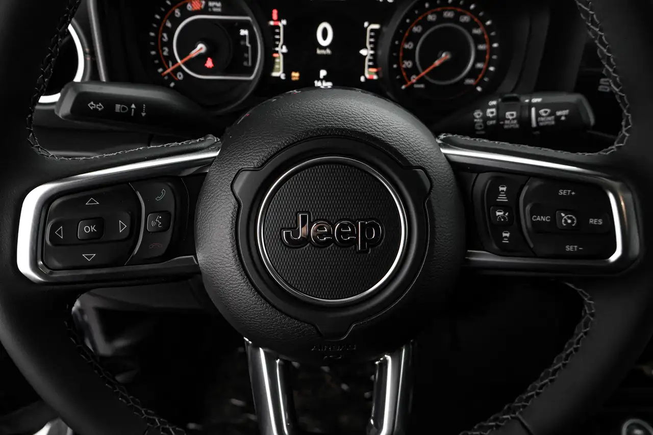 Jeep Wrangler снимка Jeep Wrangler