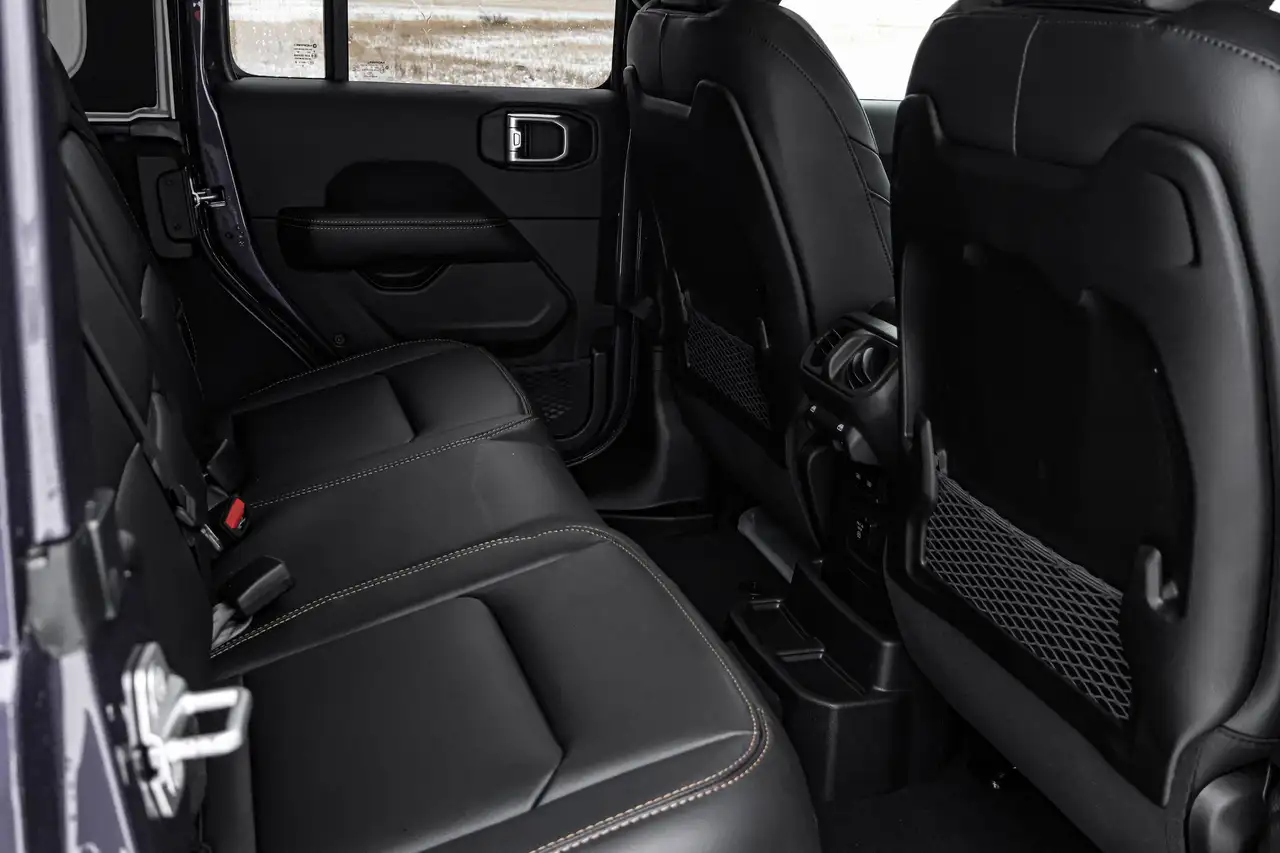 Jeep Wrangler снимка Jeep Wrangler