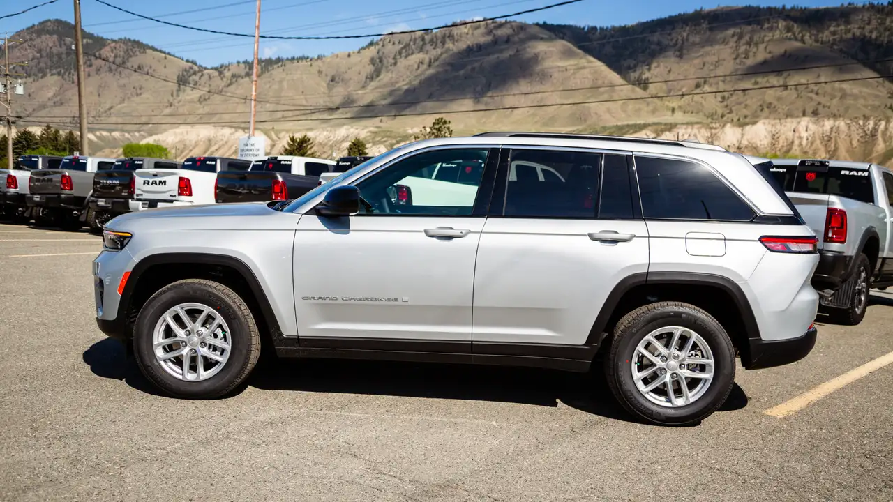 Jeep Grand Cherokee снимка Jeep Grand Cherokee