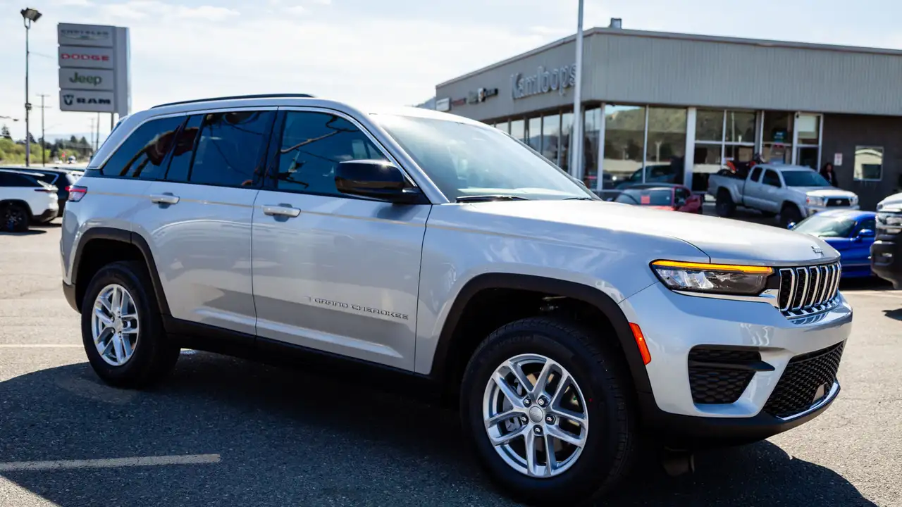 Jeep Grand Cherokee снимка Jeep Grand Cherokee