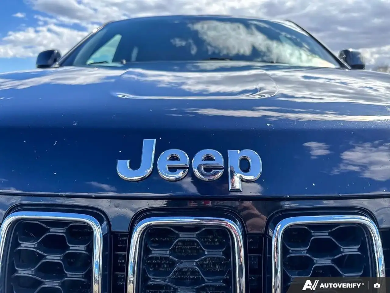 Jeep Grand Cherokee снимка Jeep Grand Cherokee