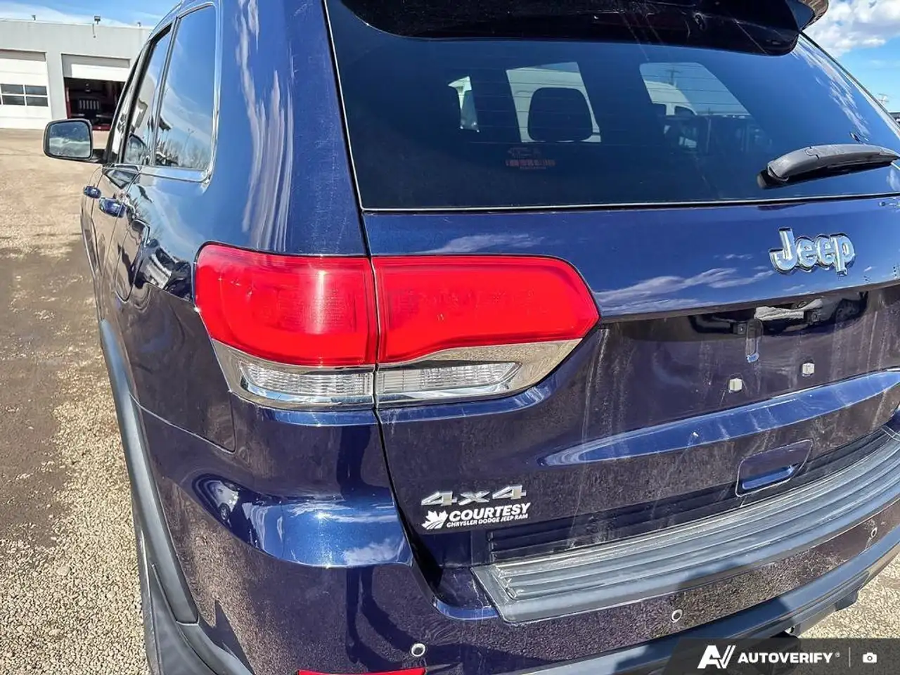 Jeep Grand Cherokee снимка Jeep Grand Cherokee