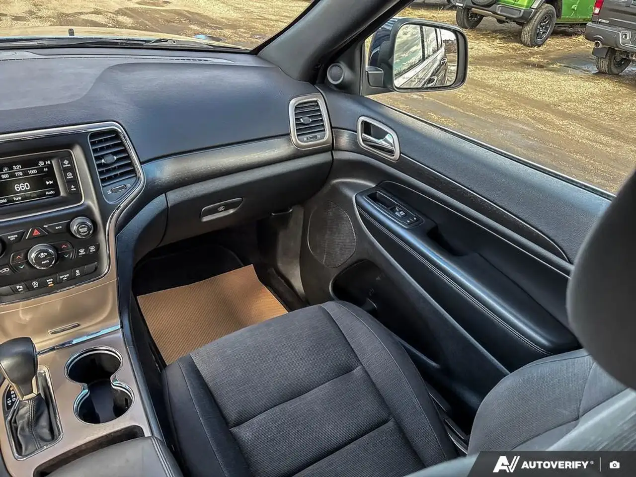 Jeep Grand Cherokee снимка Jeep Grand Cherokee