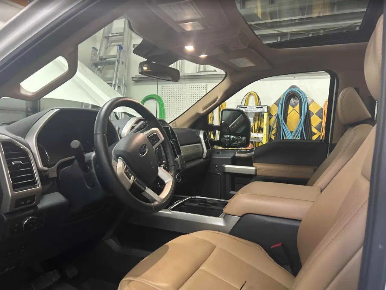 Ford F 350 снимка Ford F 350