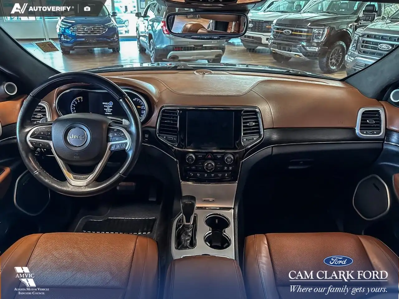 Jeep Grand Cherokee снимка Jeep Grand Cherokee