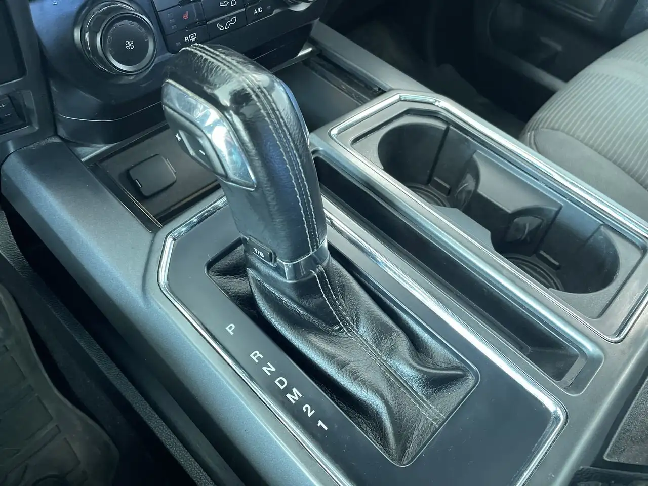 Ford F 150 снимка Ford F 150