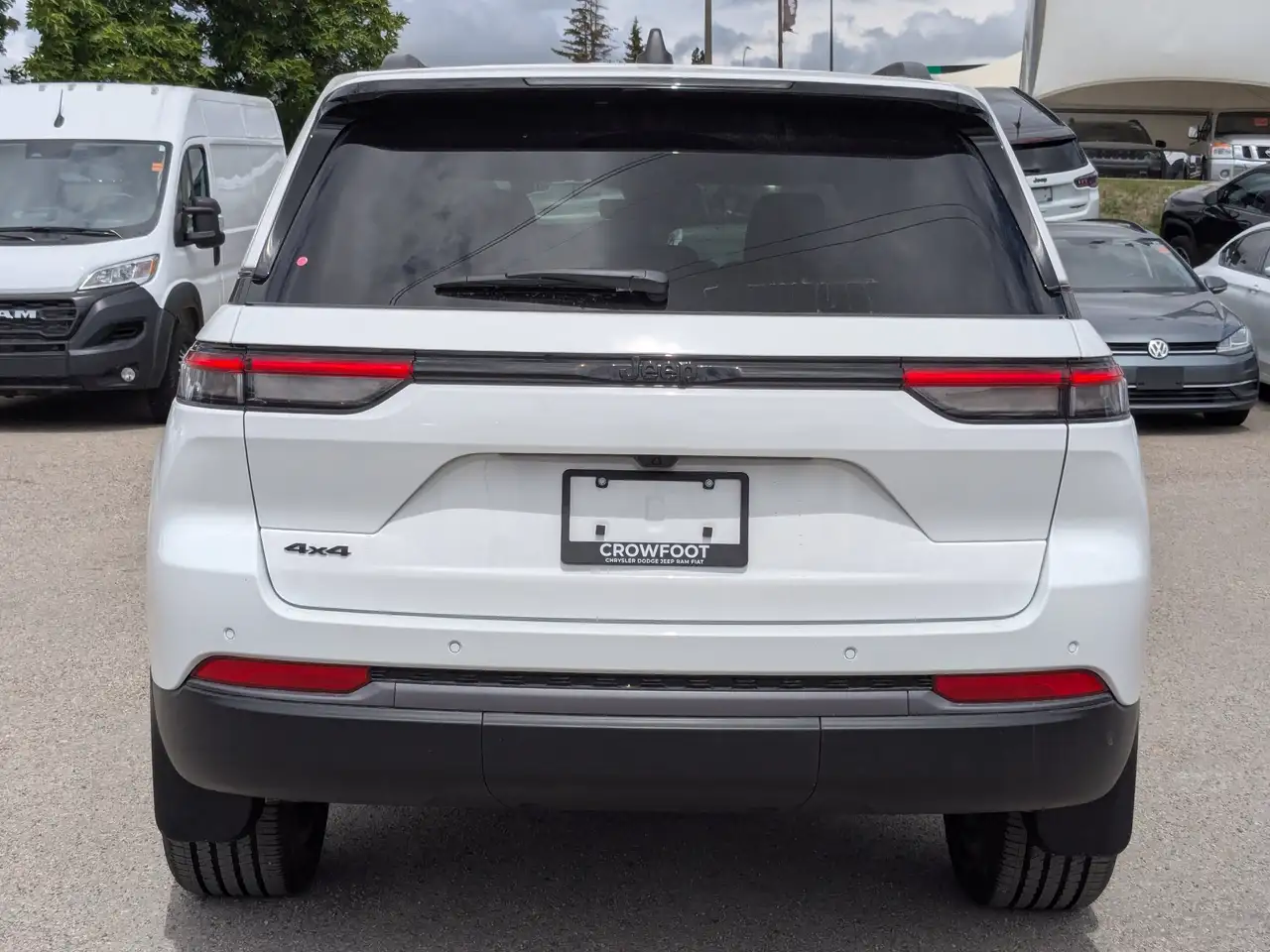 Jeep Grand Cherokee снимка Jeep Grand Cherokee
