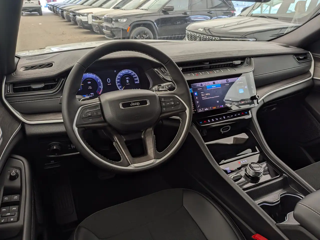 Jeep Grand Cherokee снимка Jeep Grand Cherokee