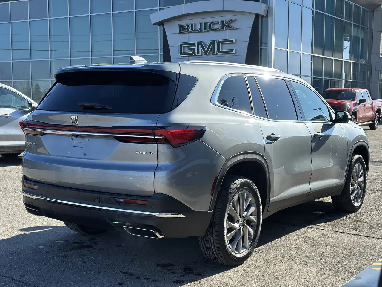 Buick Enclave снимка Buick Enclave