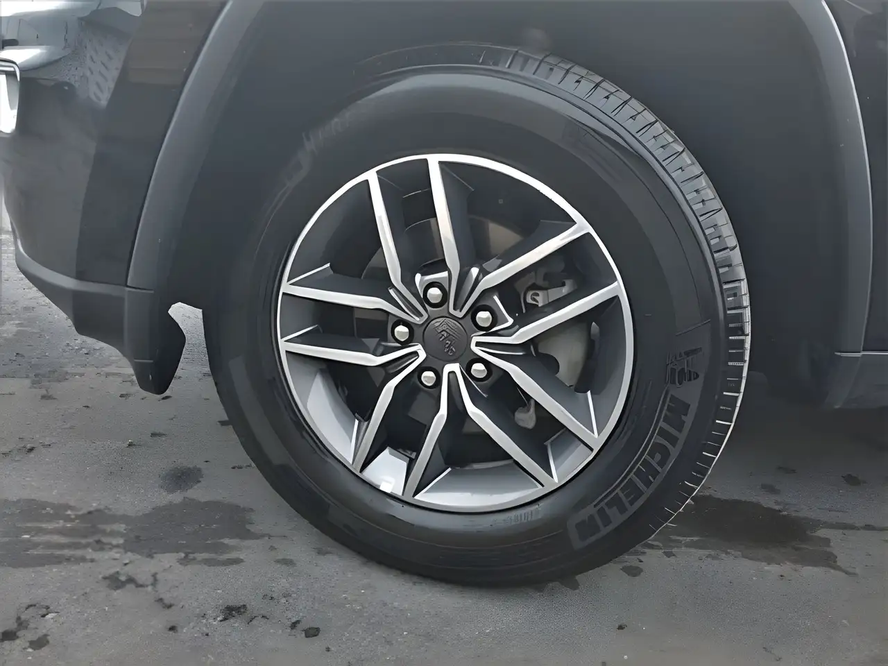Jeep Grand Cherokee снимка Jeep Grand Cherokee