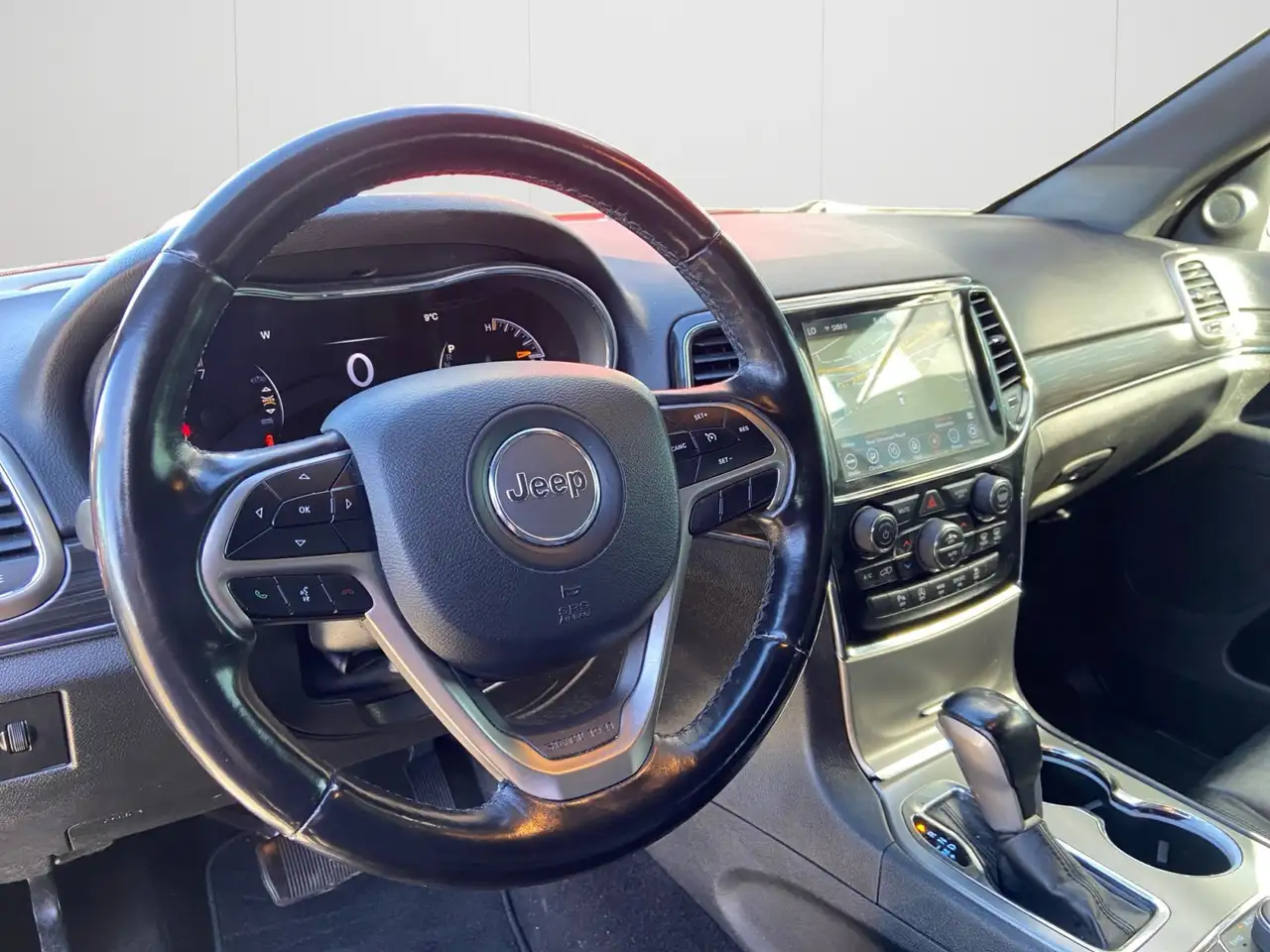 Jeep Grand Cherokee снимка Jeep Grand Cherokee