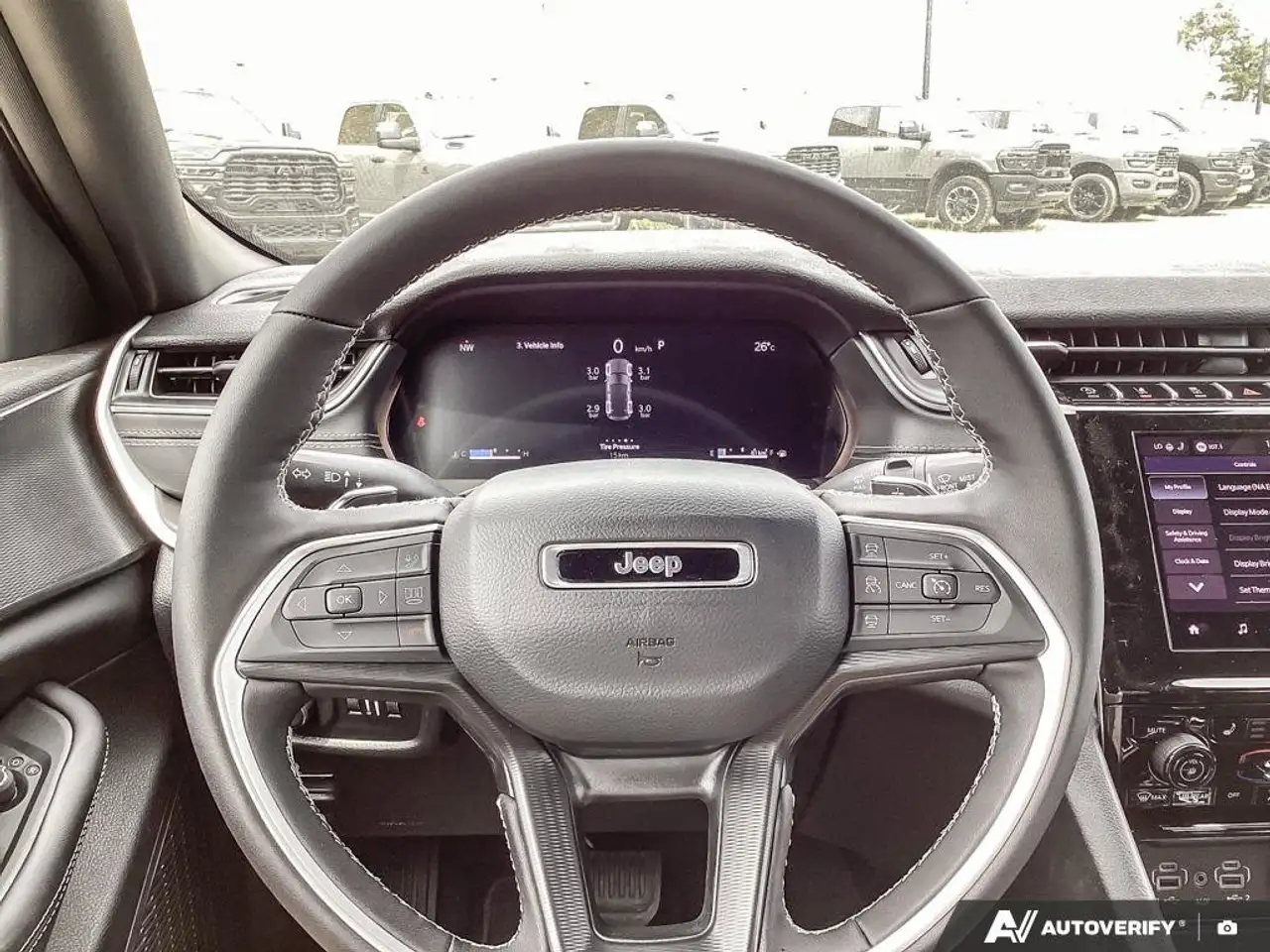 Jeep Grand Cherokee снимка Jeep Grand Cherokee