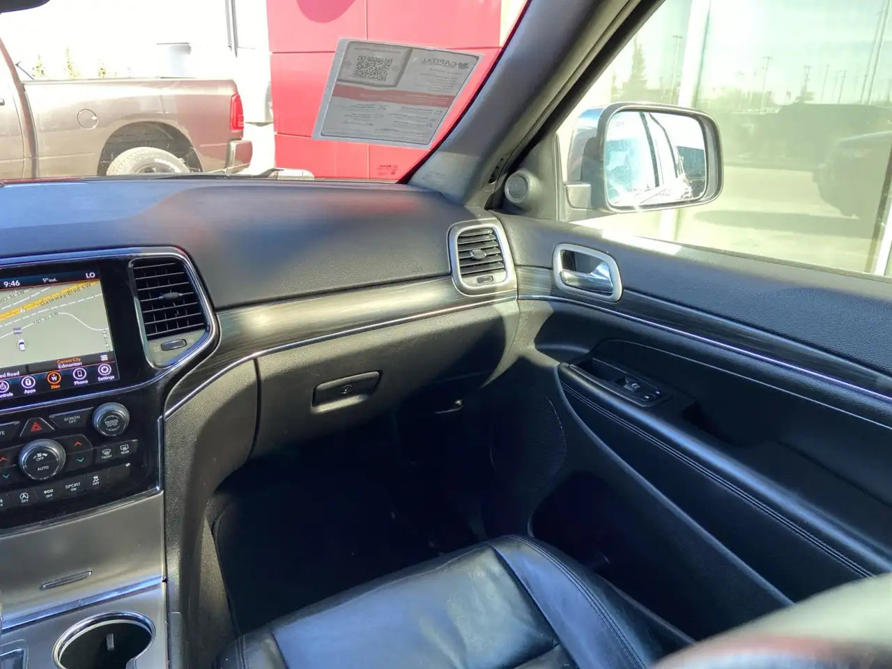 Jeep Grand Cherokee снимка Jeep Grand Cherokee