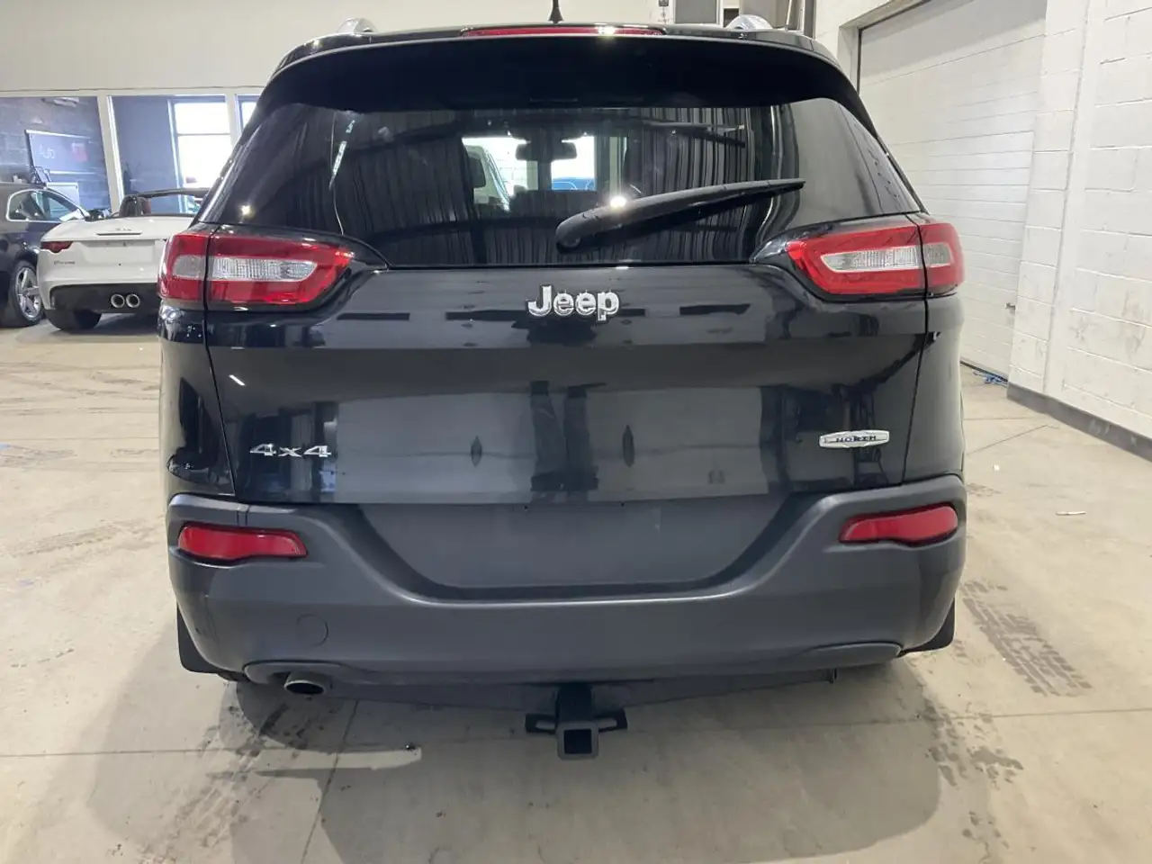 Jeep Cherokee снимка Jeep Cherokee
