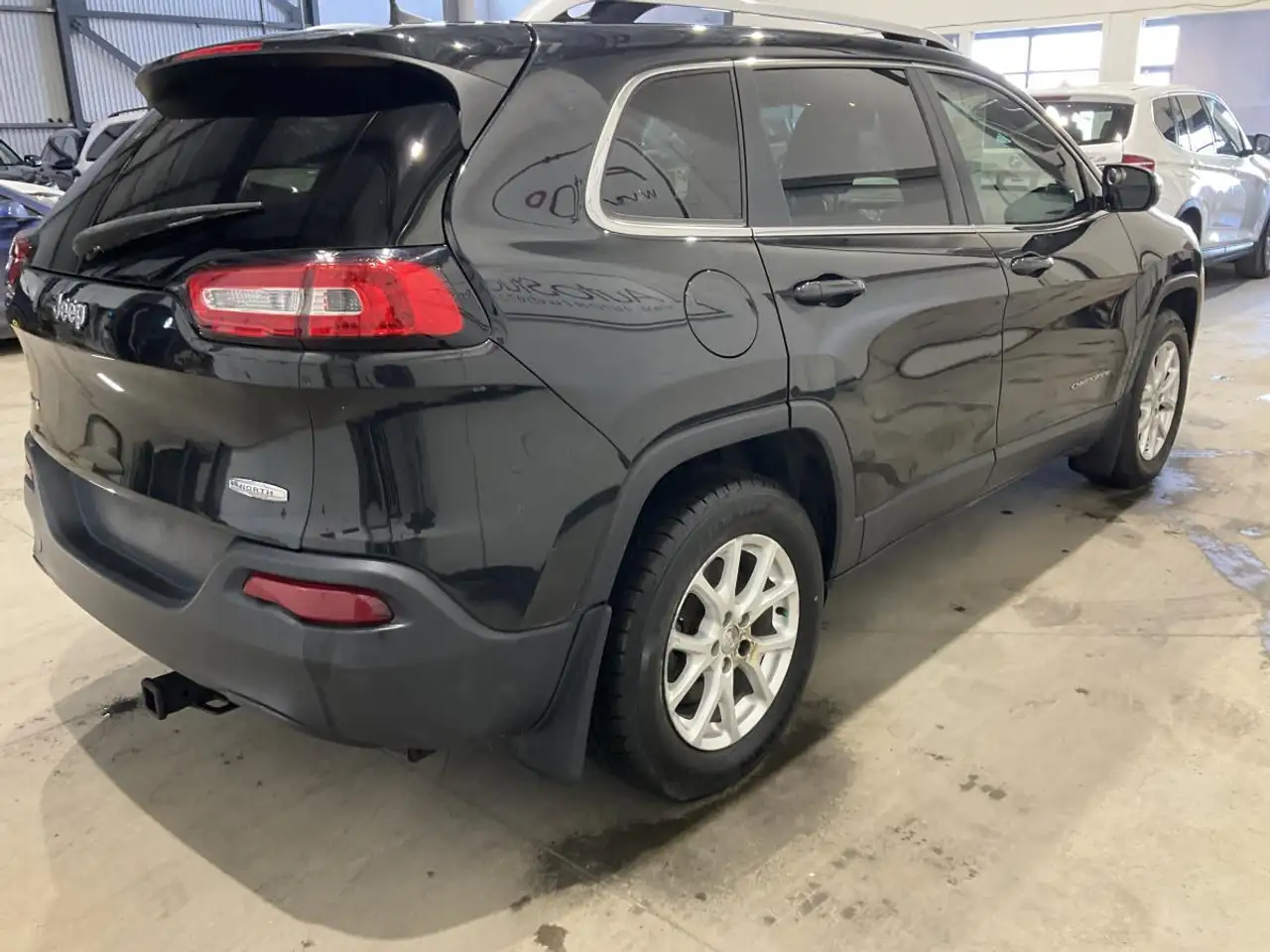 Jeep Cherokee снимка Jeep Cherokee