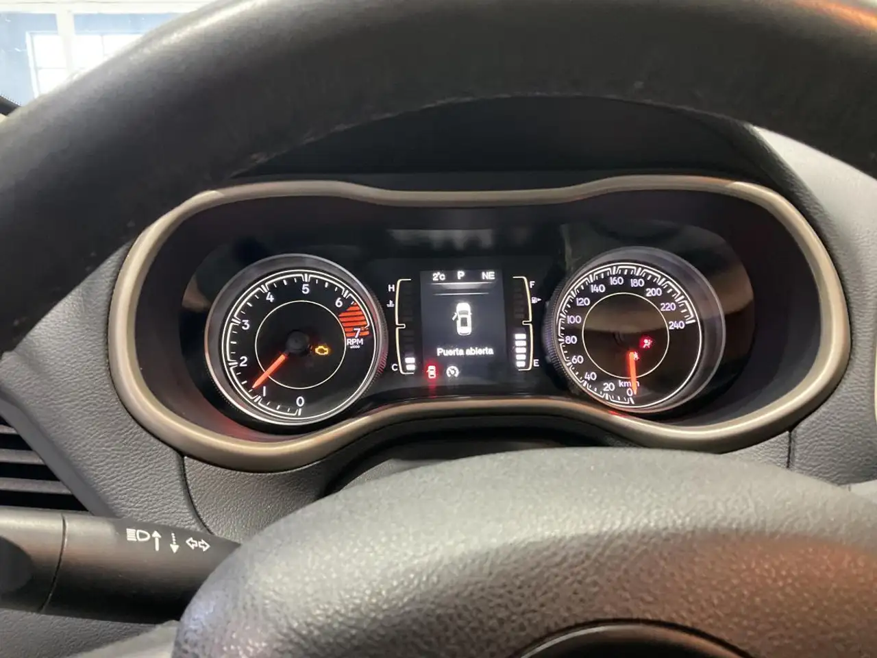 Jeep Cherokee снимка Jeep Cherokee