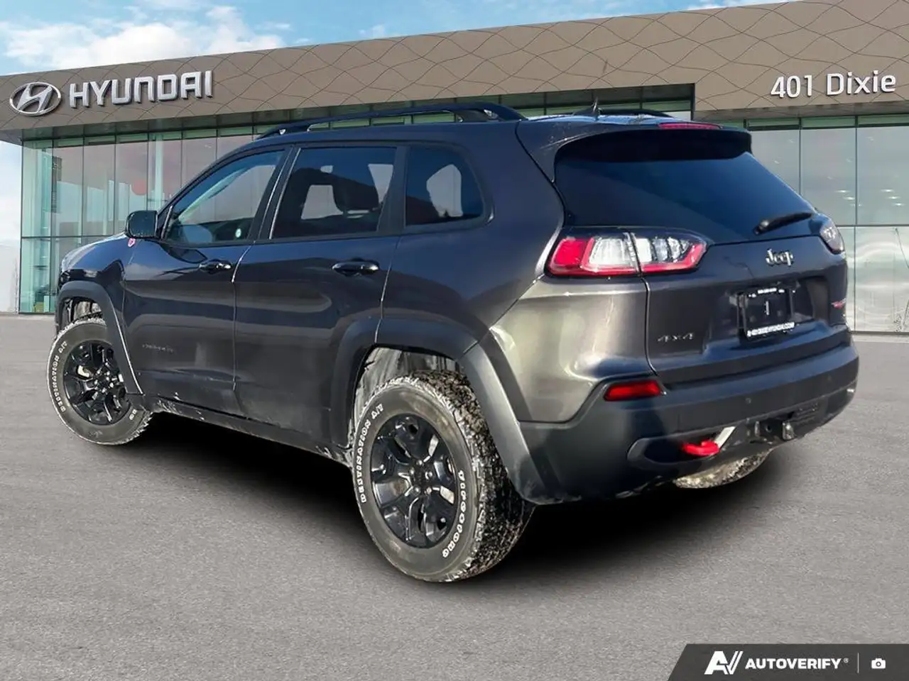 Jeep Cherokee снимка Jeep Cherokee