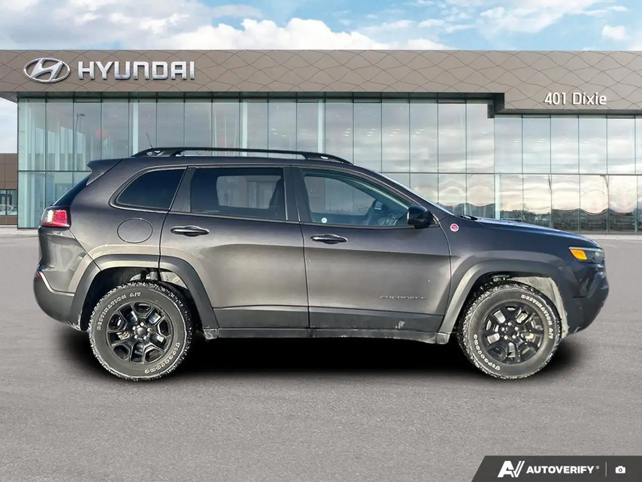 Jeep Cherokee снимка Jeep Cherokee