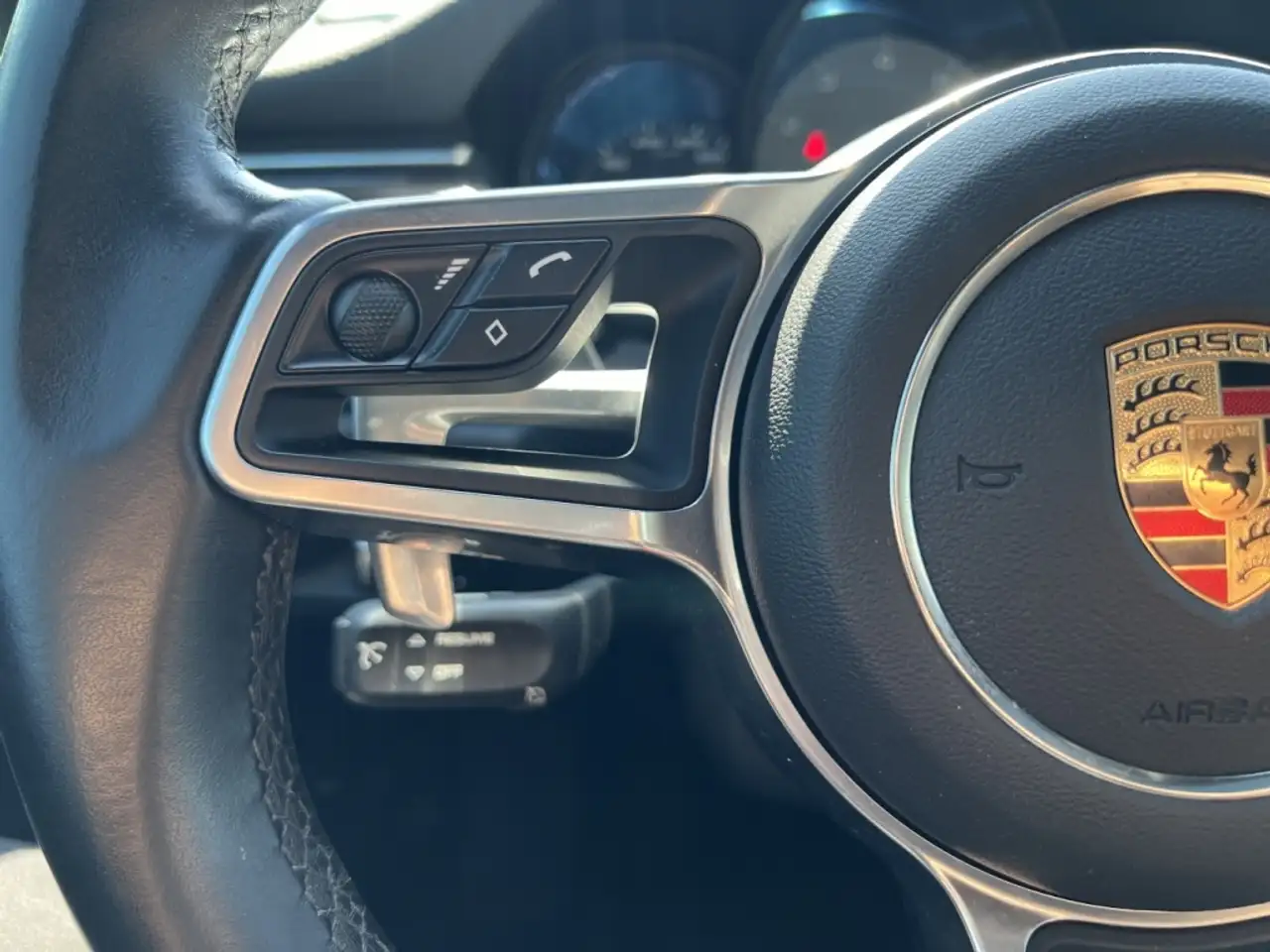 Porsche Macan снимка Porsche Macan