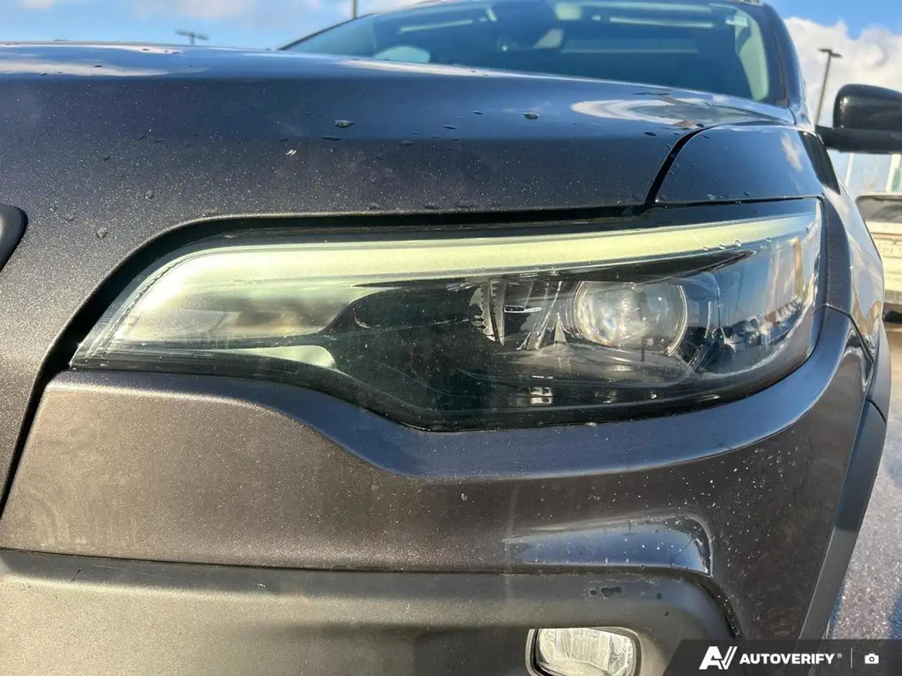 Jeep Cherokee снимка Jeep Cherokee