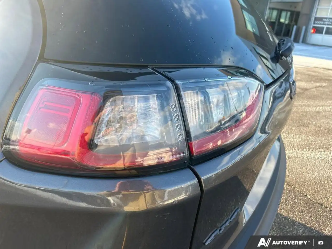 Jeep Cherokee снимка Jeep Cherokee