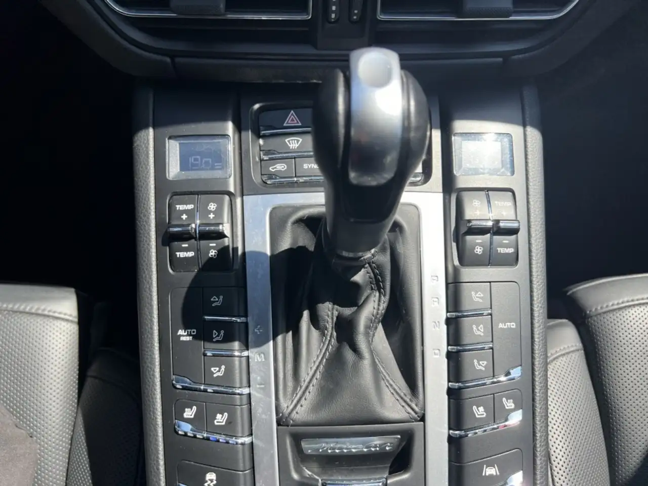 Porsche Macan снимка Porsche Macan
