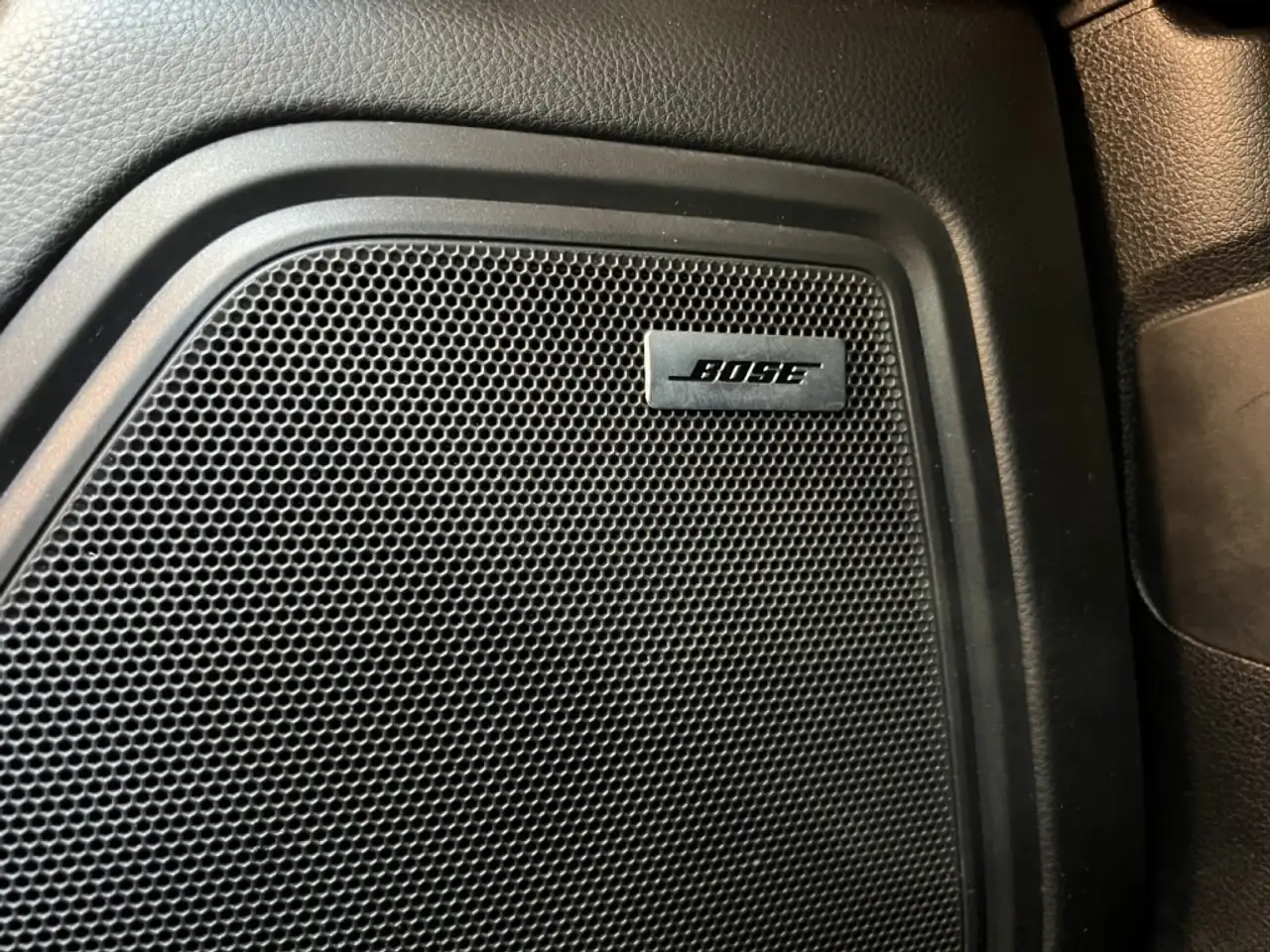 Porsche Macan снимка Porsche Macan