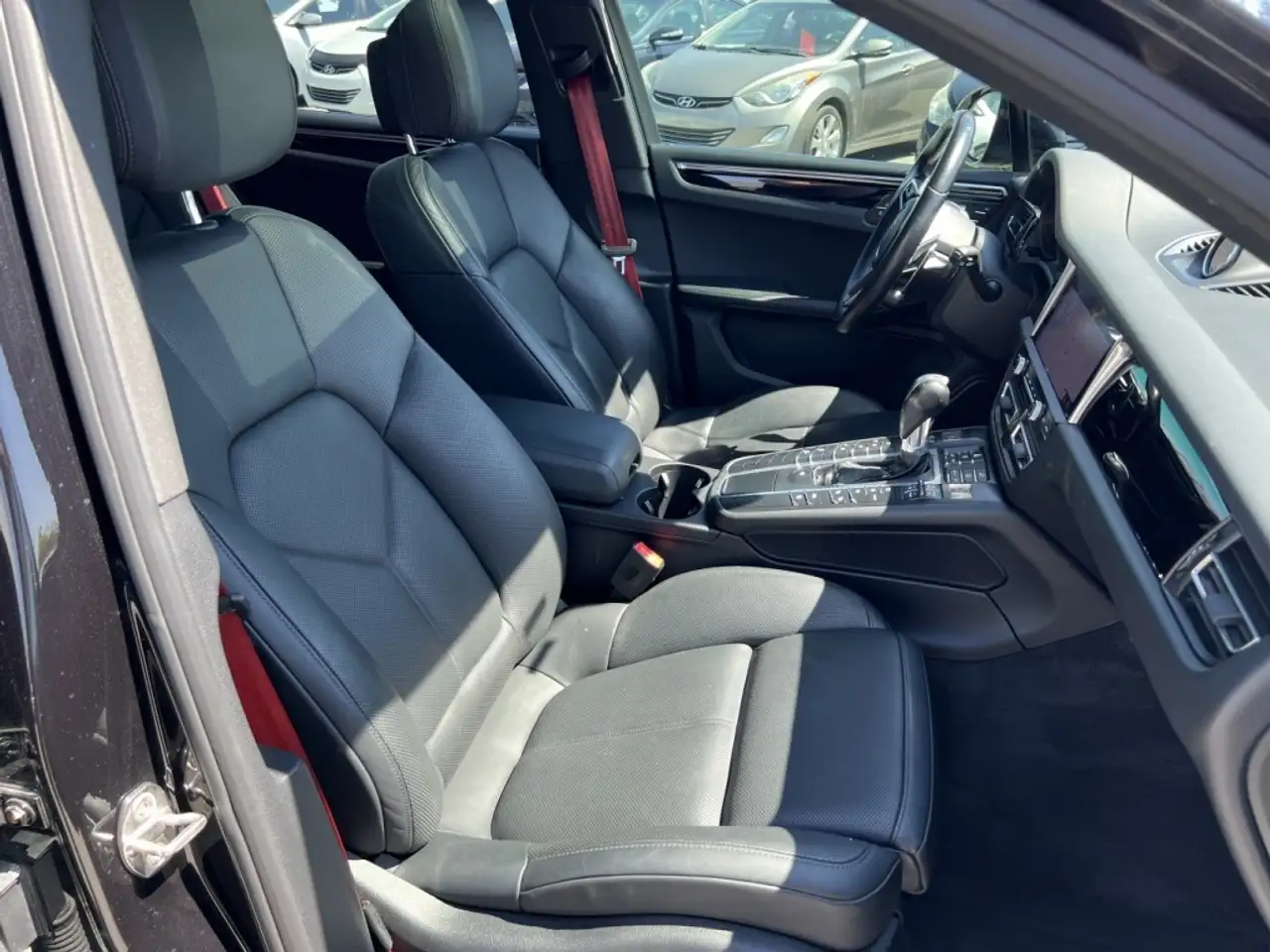 Porsche Macan снимка Porsche Macan