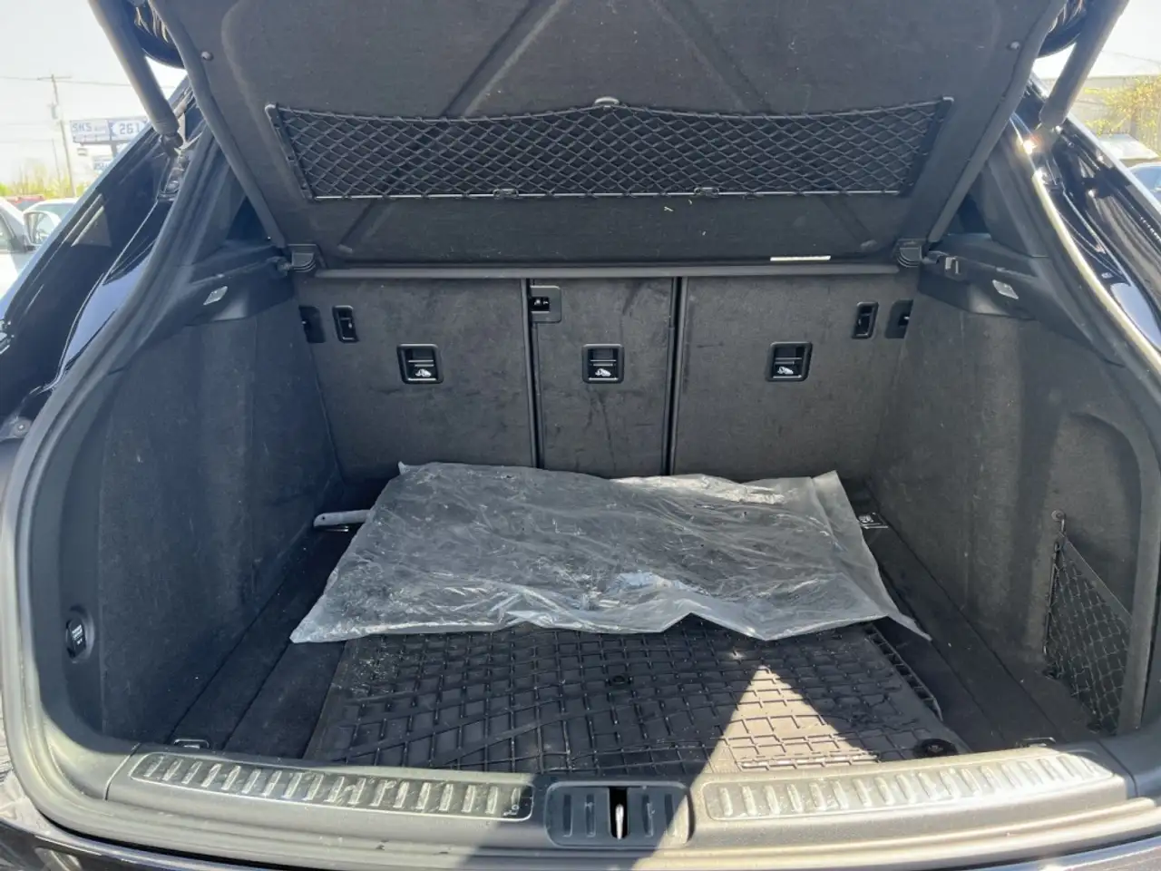 Porsche Macan снимка Porsche Macan