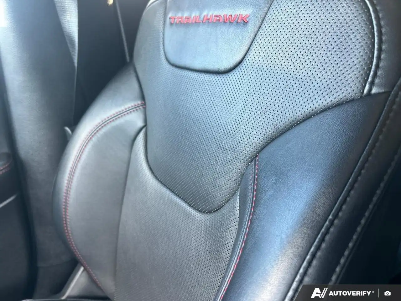 Jeep Cherokee снимка Jeep Cherokee