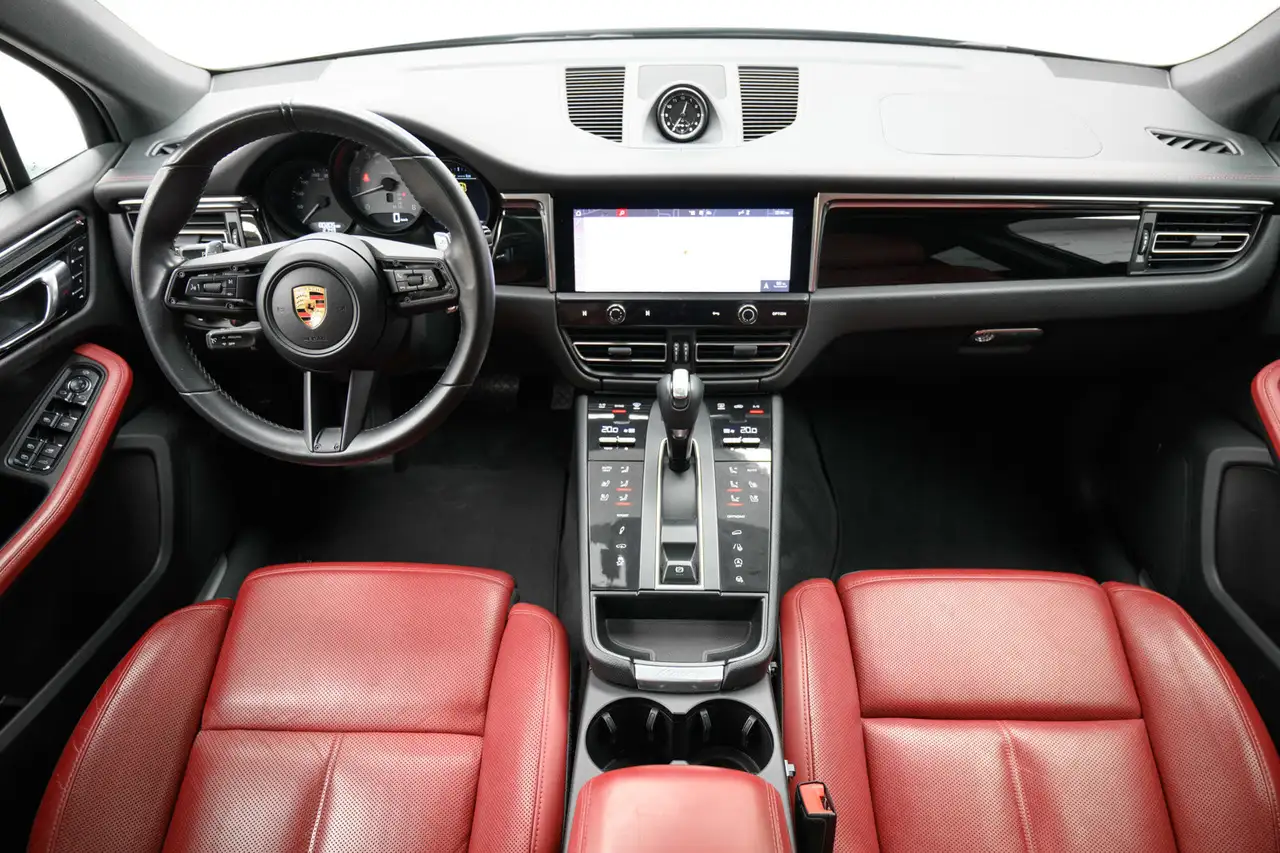 Porsche Macan снимка Porsche Macan