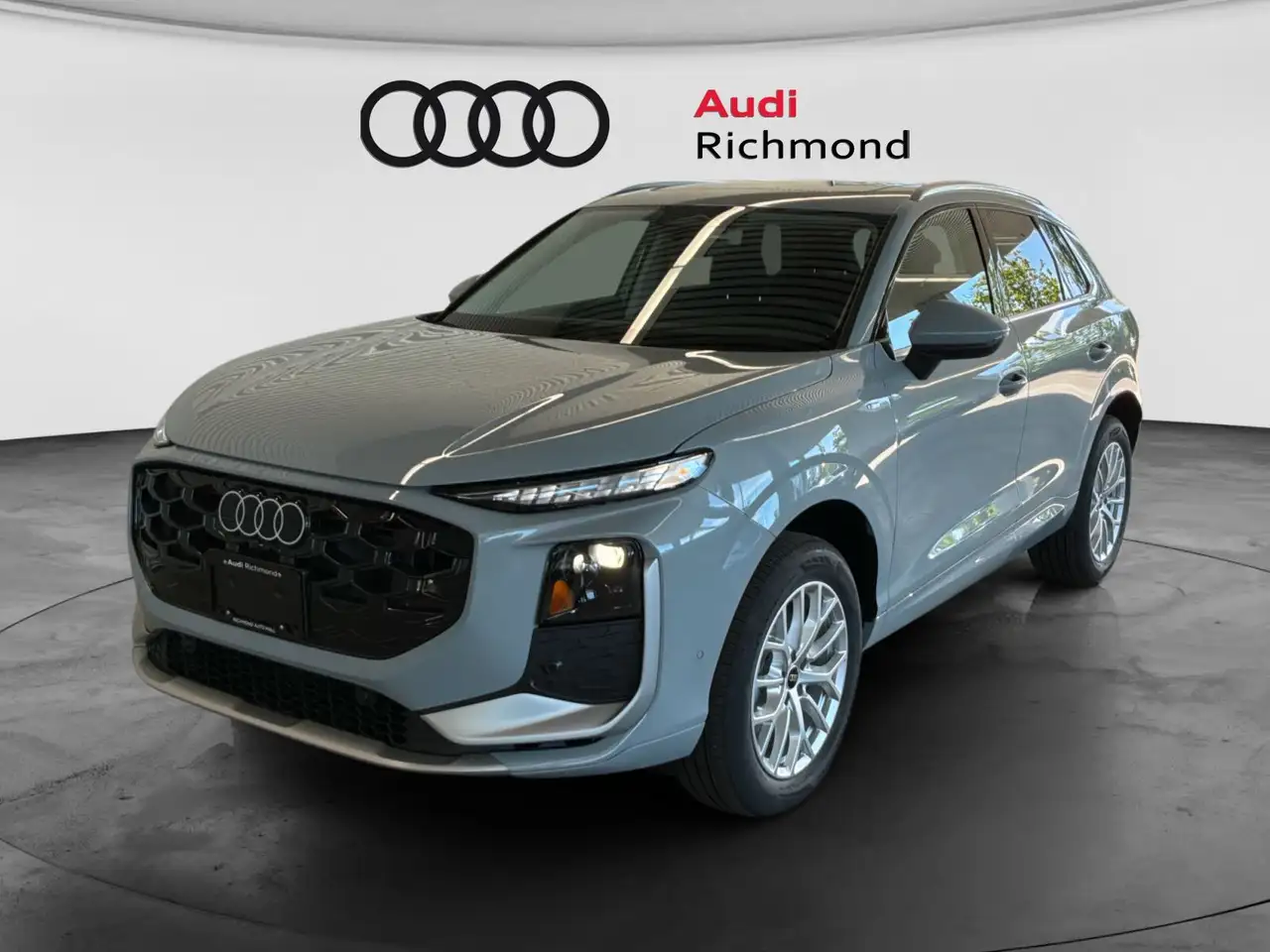 Audi Q3 photo Audi Q3