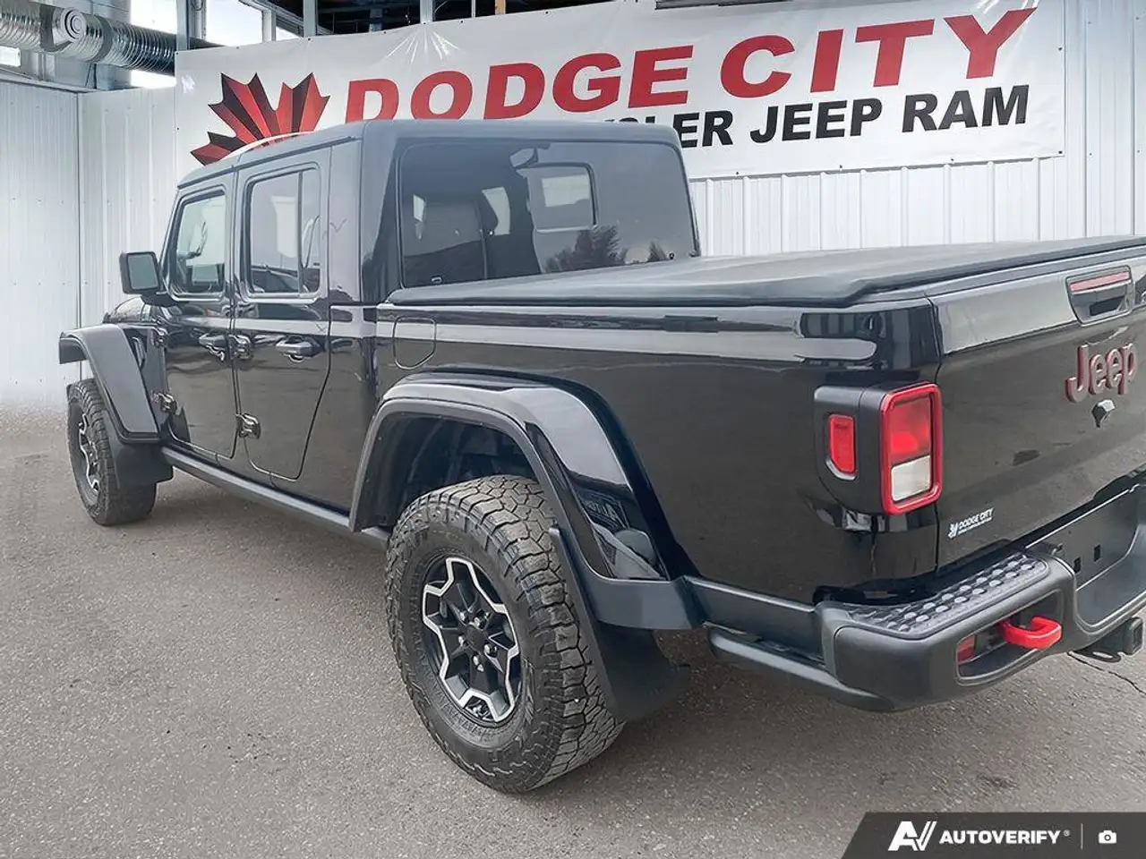Jeep Gladiator photo Jeep Gladiator