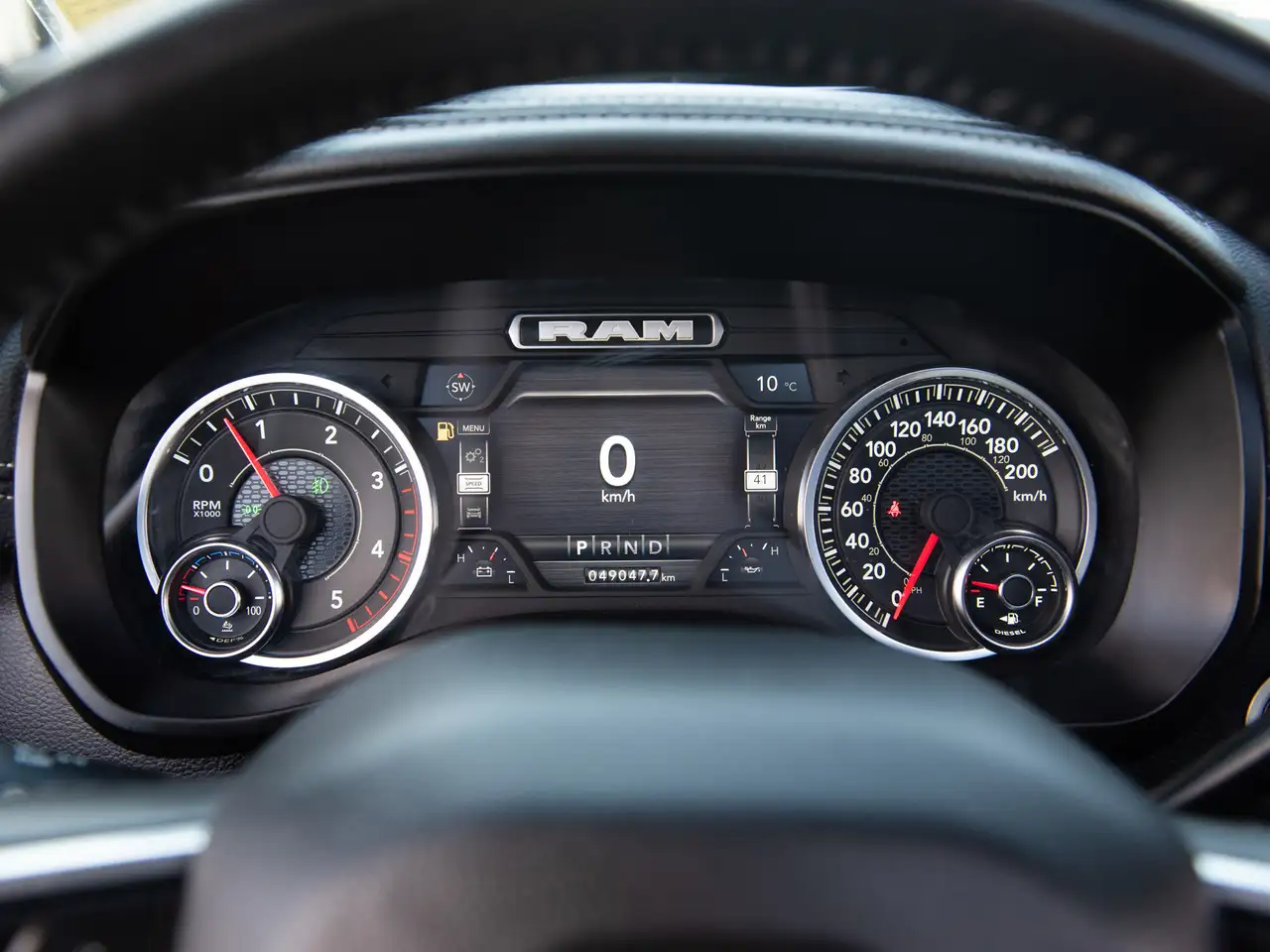 RAM 3500 снимка RAM 3500
