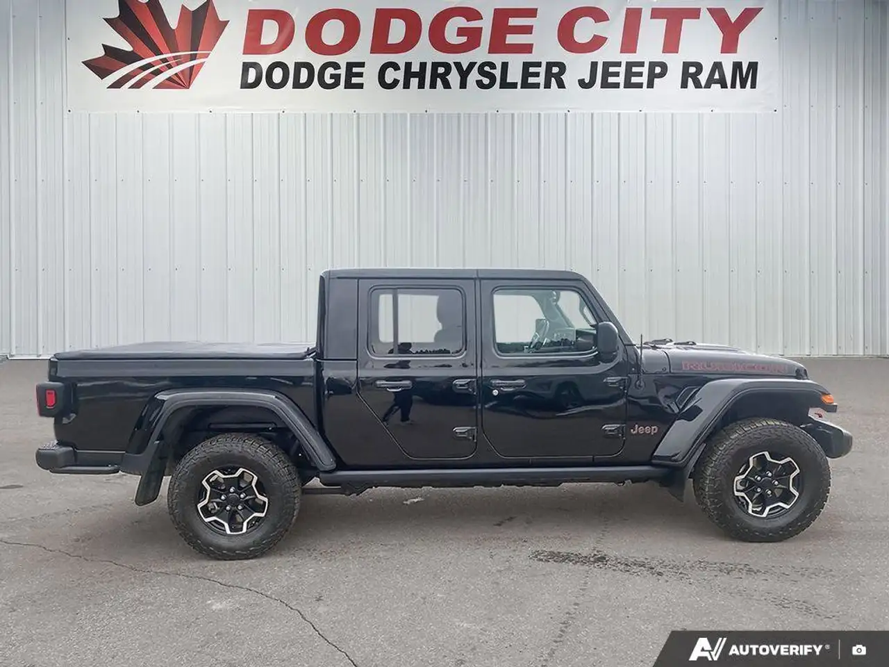 Jeep Gladiator photo Jeep Gladiator