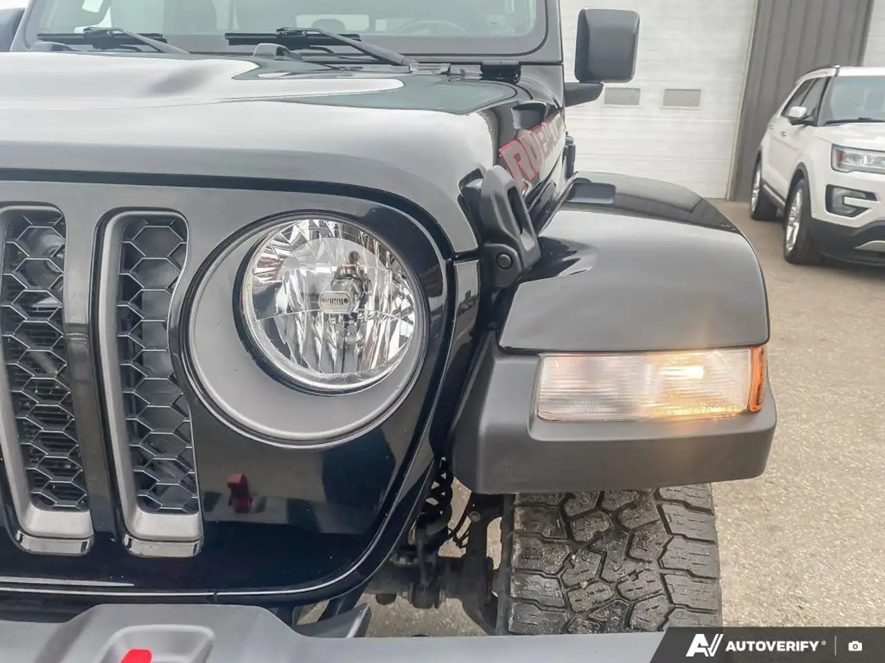 Jeep Gladiator photo Jeep Gladiator