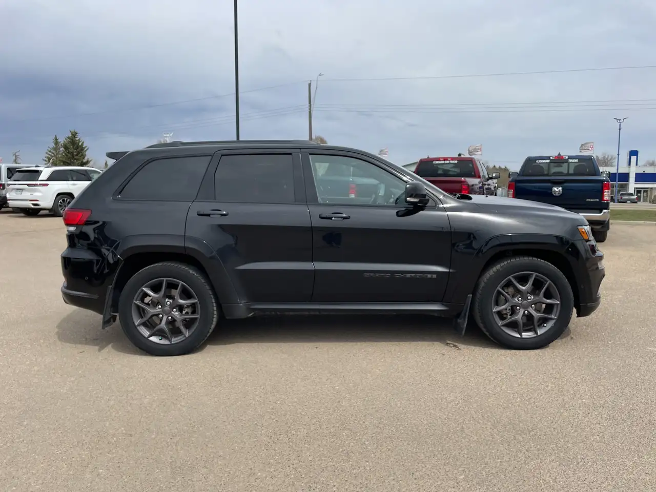 Jeep Grand Cherokee снимка Jeep Grand Cherokee