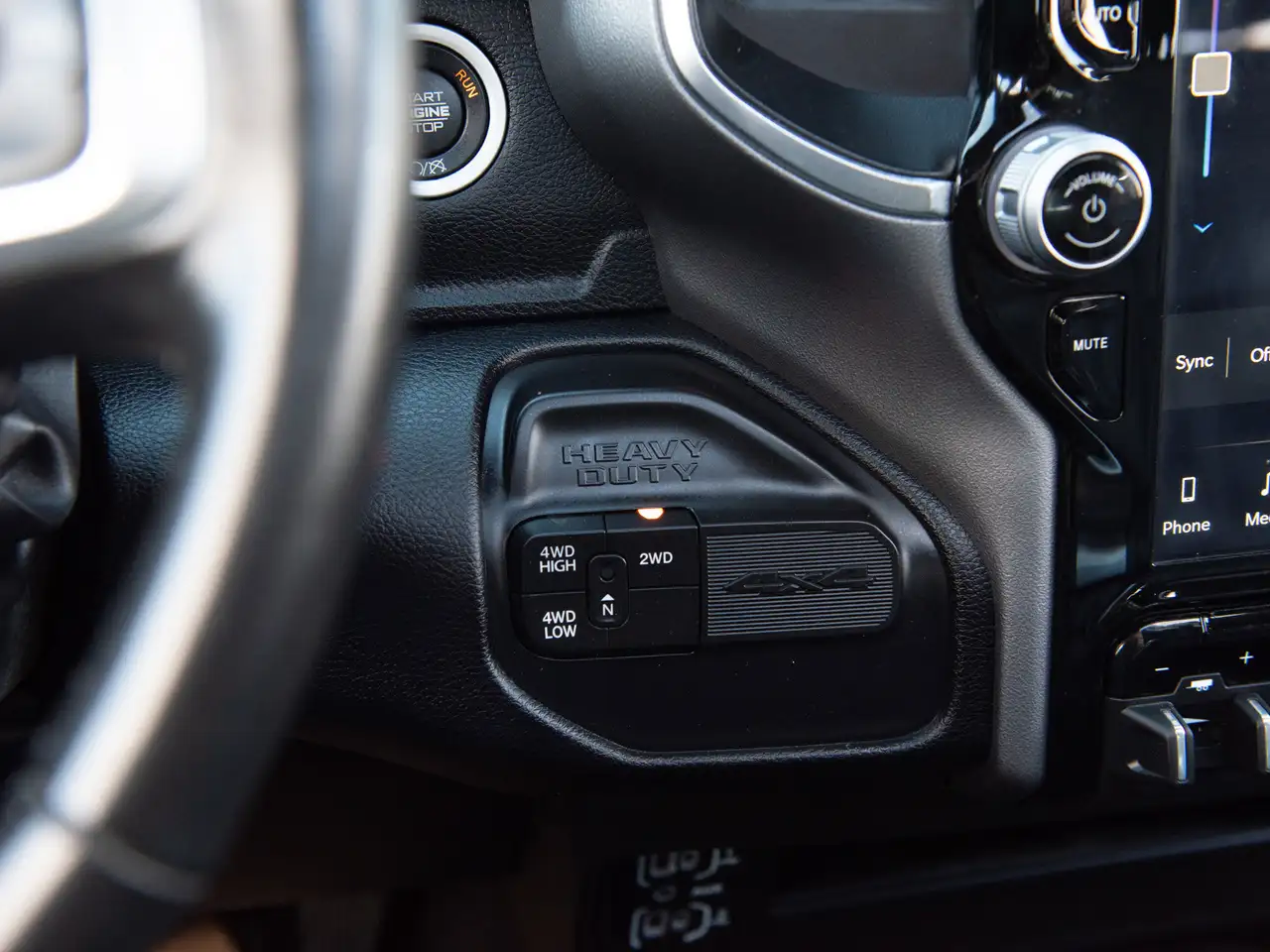 RAM 3500 снимка RAM 3500