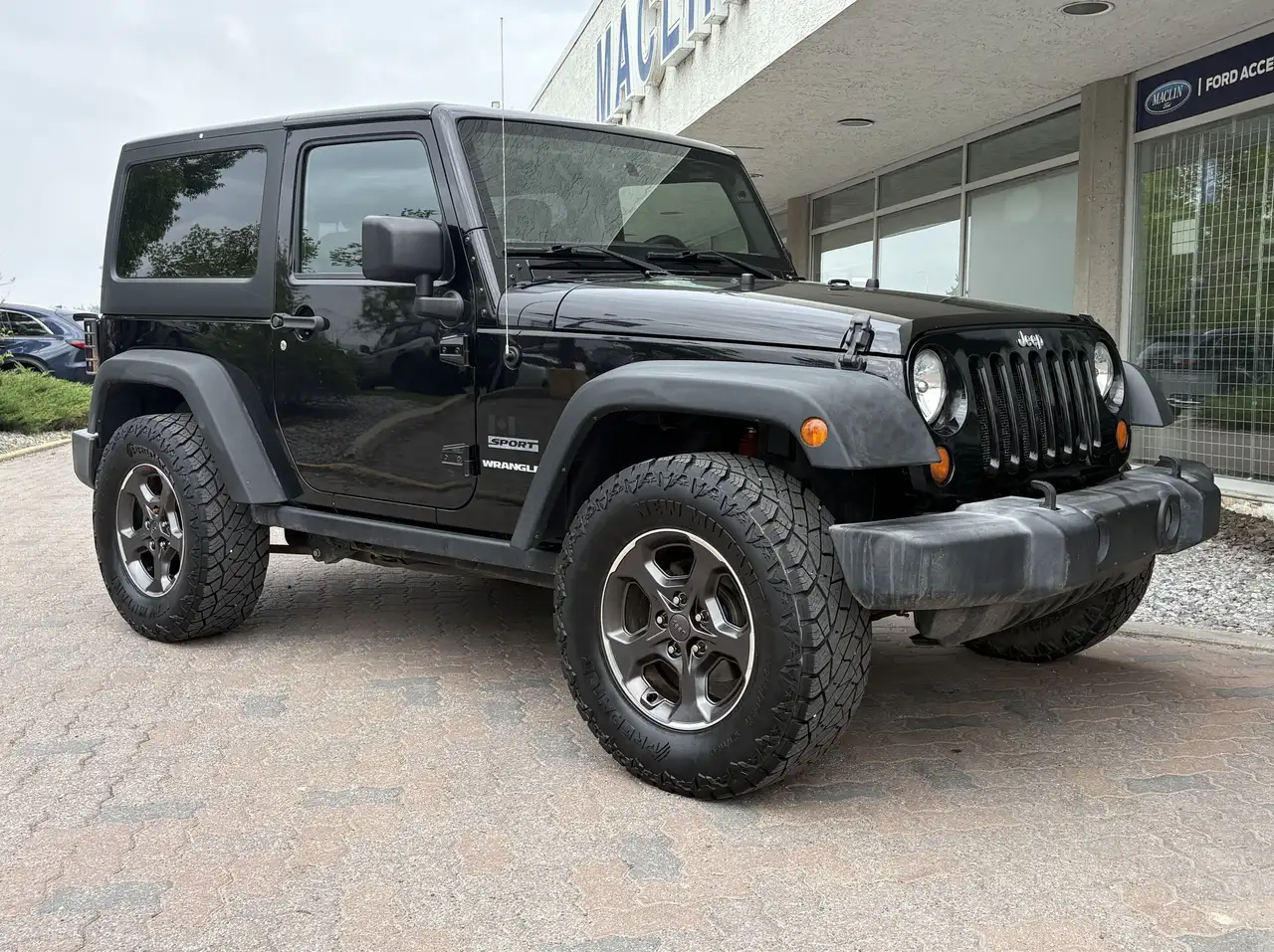 Jeep Wrangler снимка Jeep Wrangler