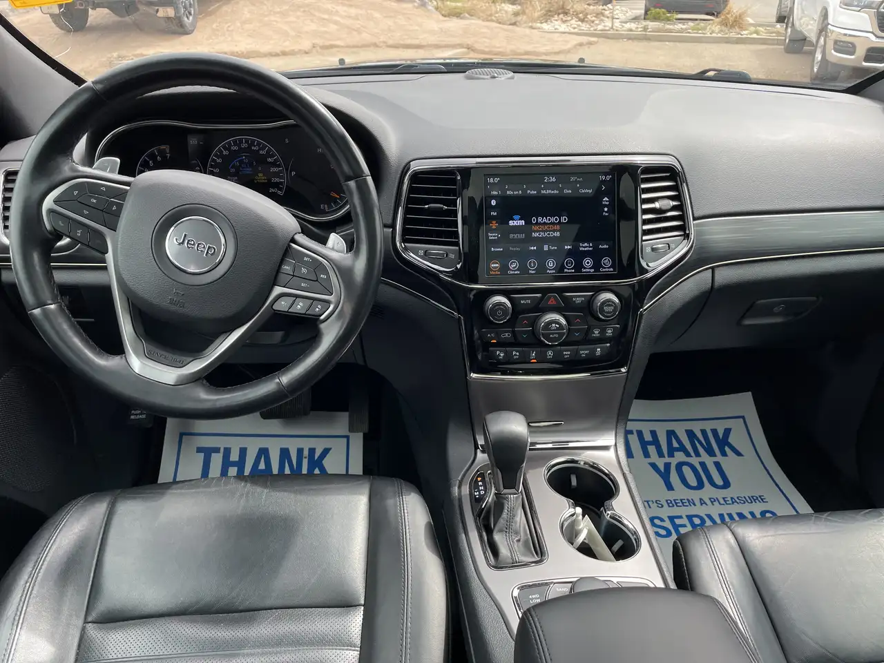 Jeep Grand Cherokee снимка Jeep Grand Cherokee