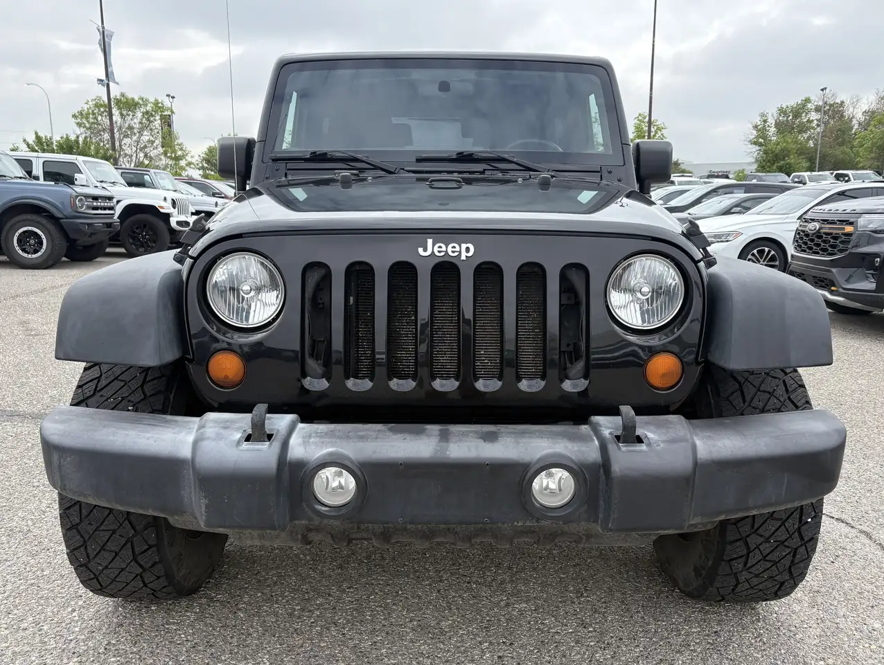 Jeep Wrangler снимка Jeep Wrangler