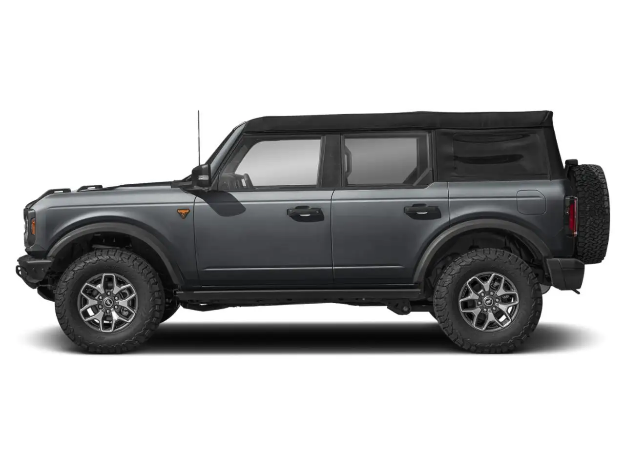 Ford Bronco photo Ford Bronco