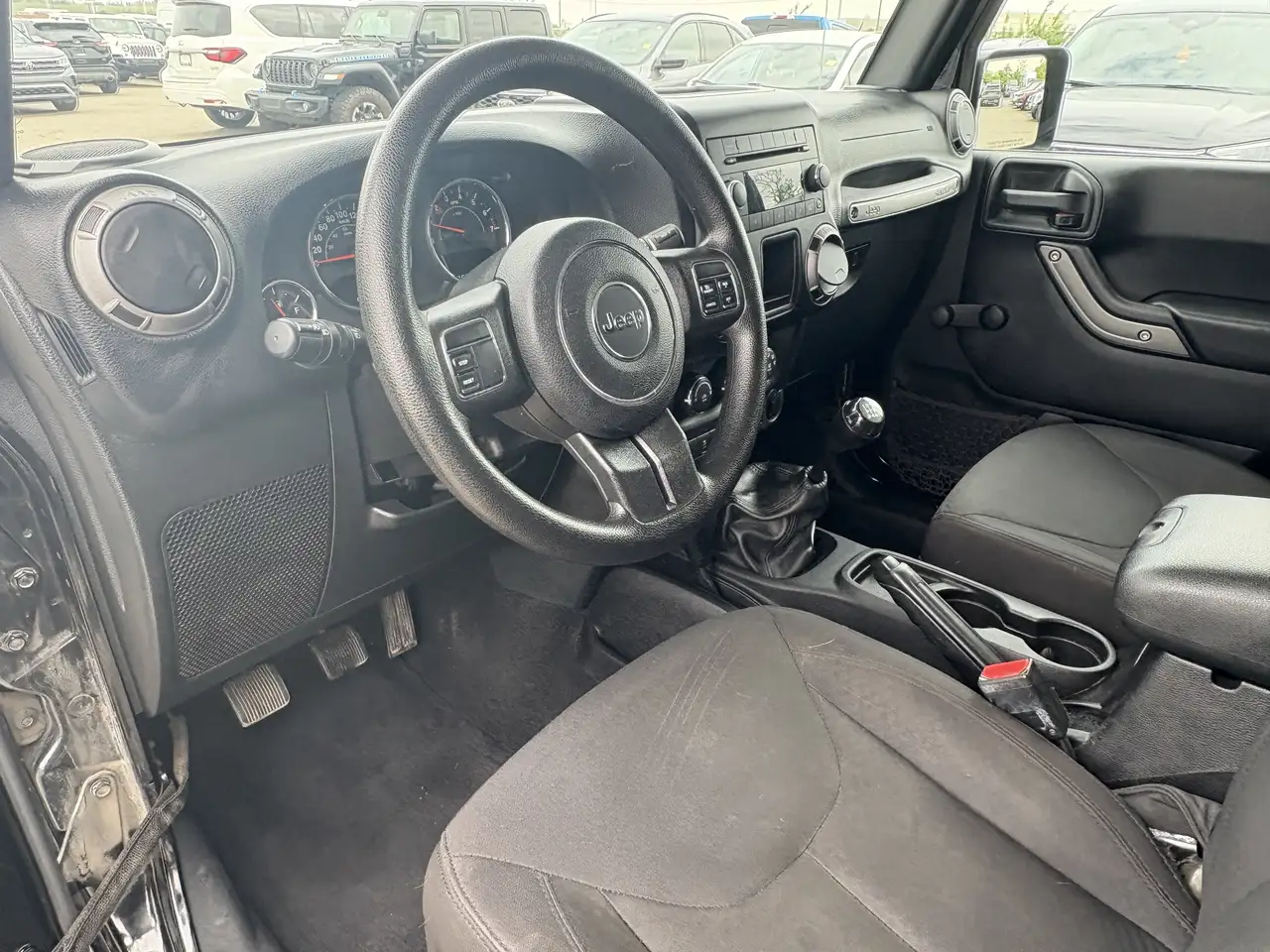 Jeep Wrangler снимка Jeep Wrangler